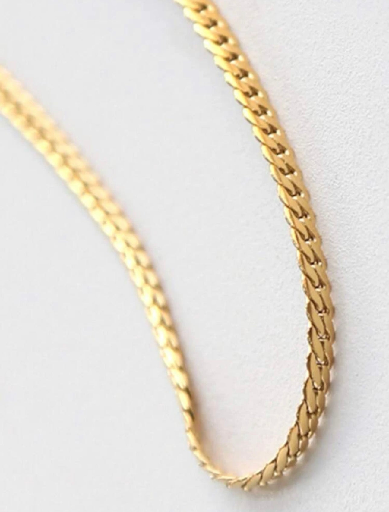 Gold chain bracelet