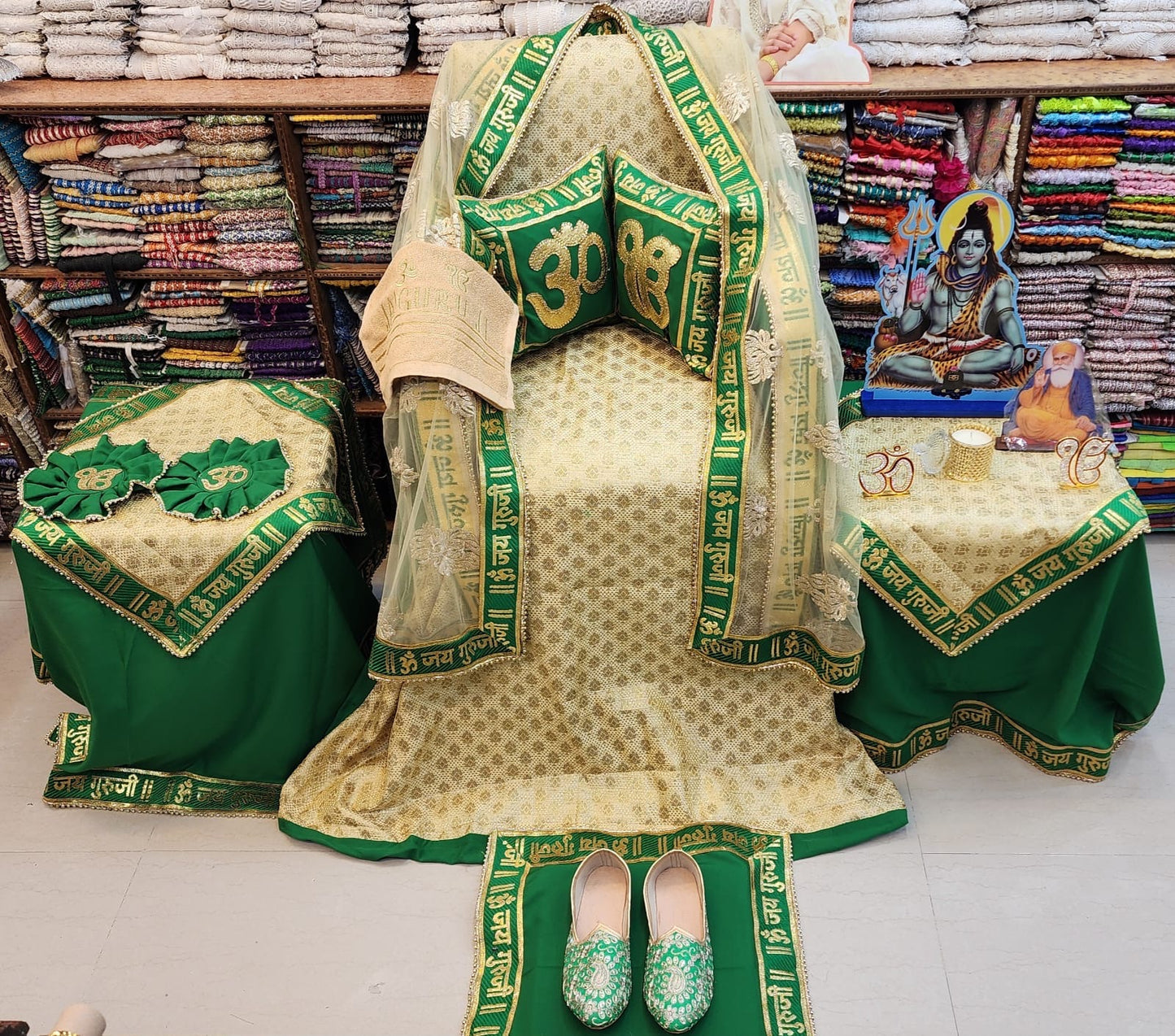 Guruji Chola Set