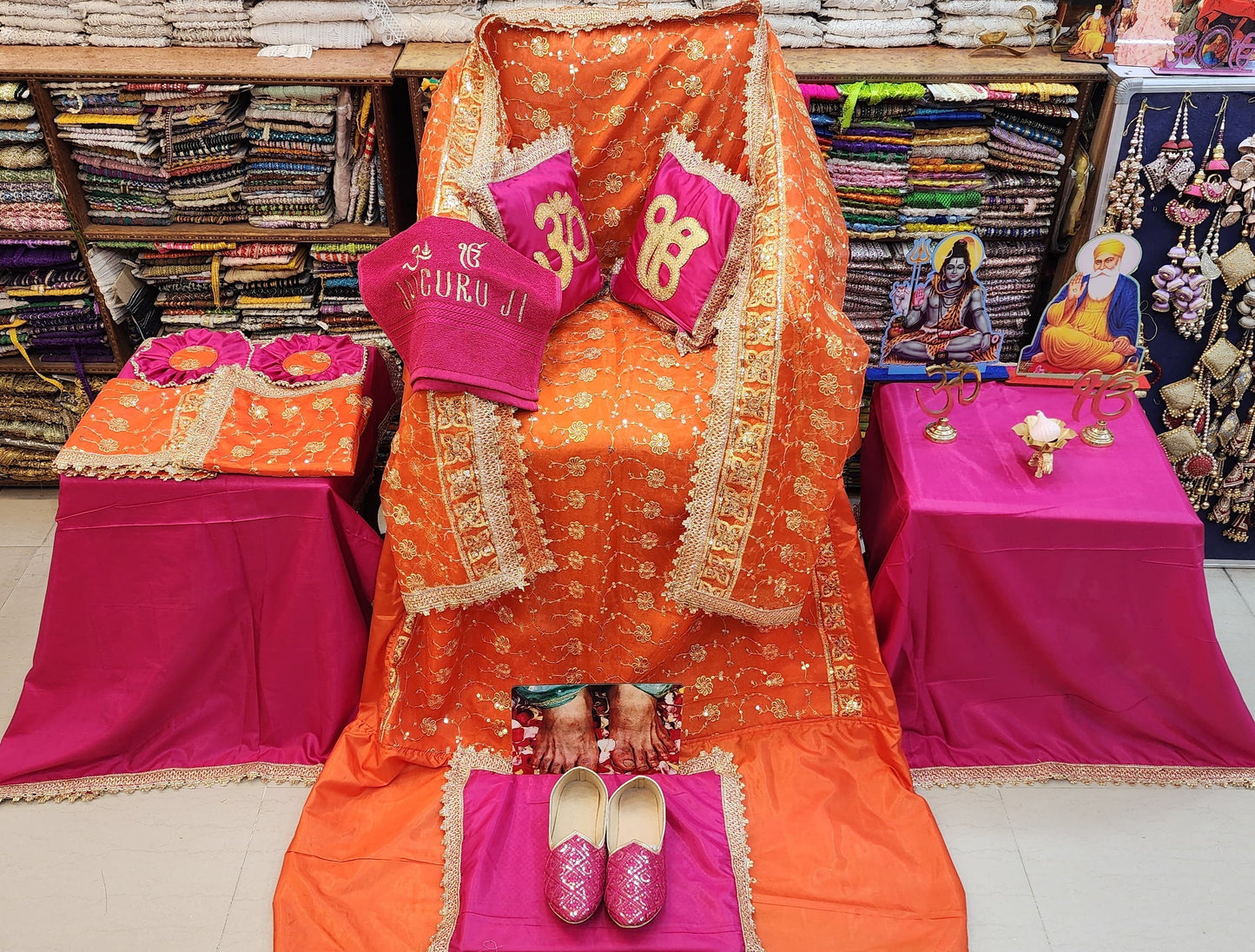Guruji Chola Set