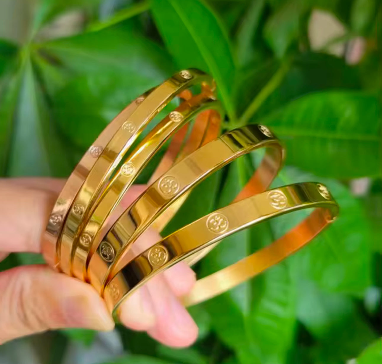 Om Bracelet Gold