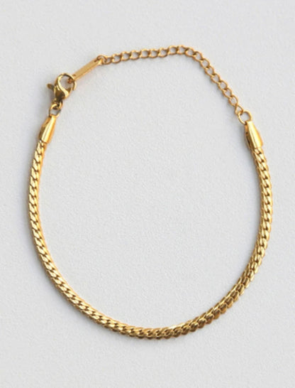 Gold chain bracelet