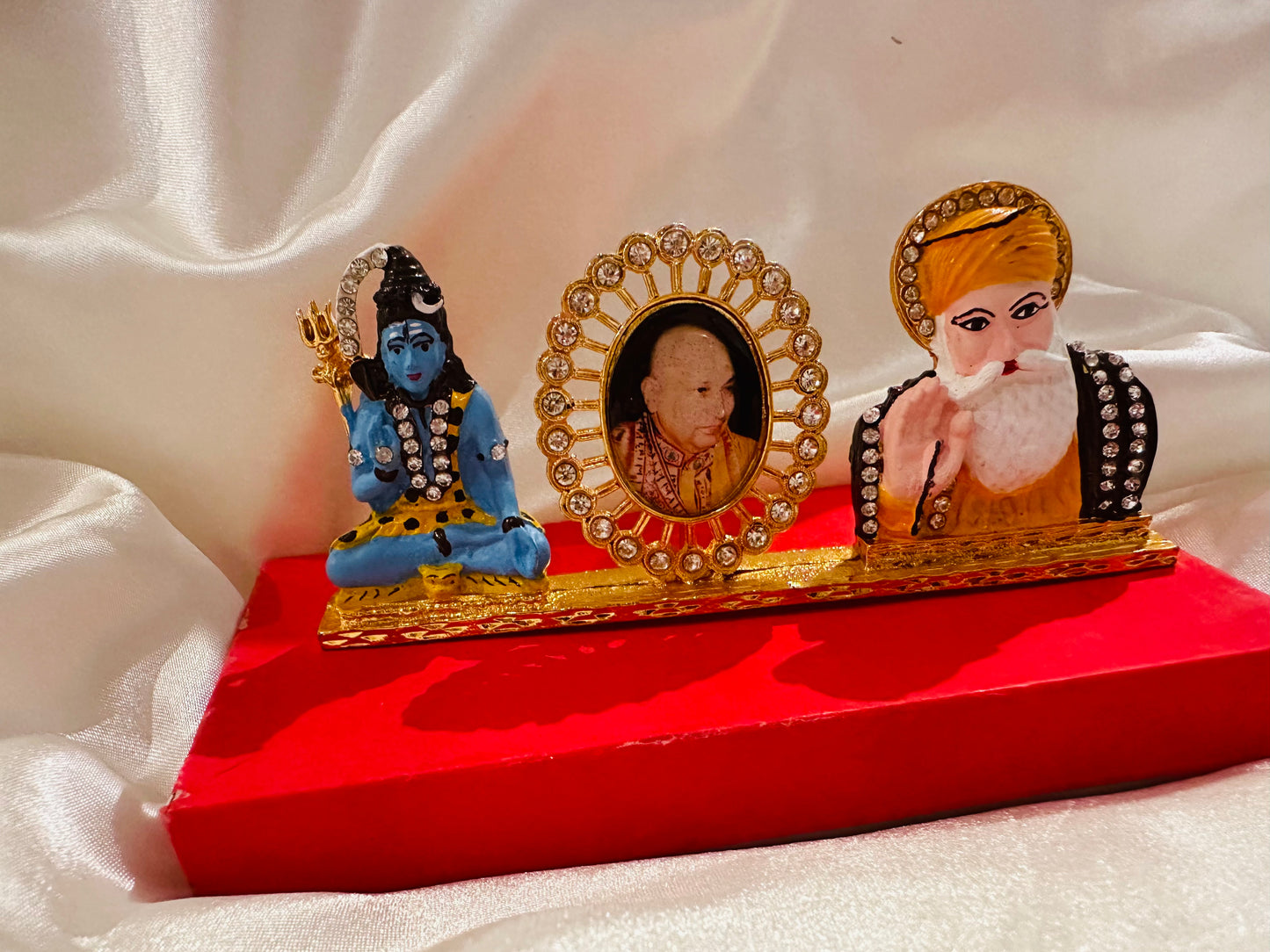 Jai Guruji car Swaroop ‘ Darshan’