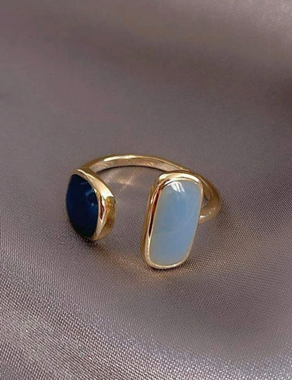 Aquamarine ring