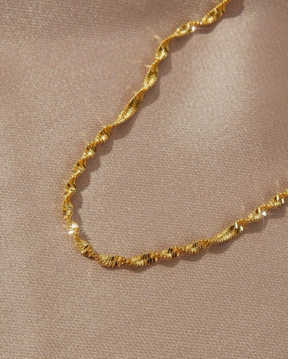 Gold chain bracelet