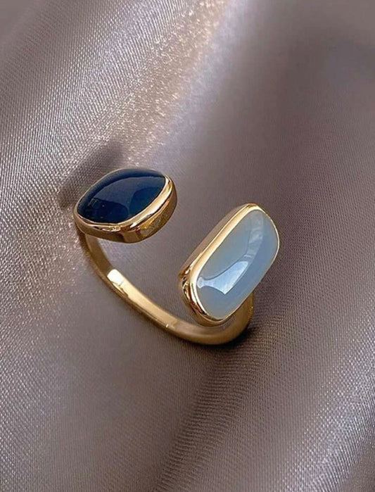 Aquamarine ring