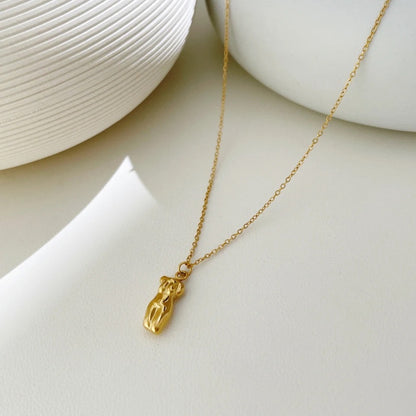 “Love your curves “ necklace