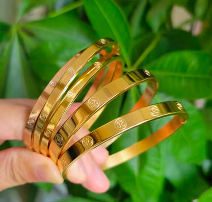 Om Bracelet Gold
